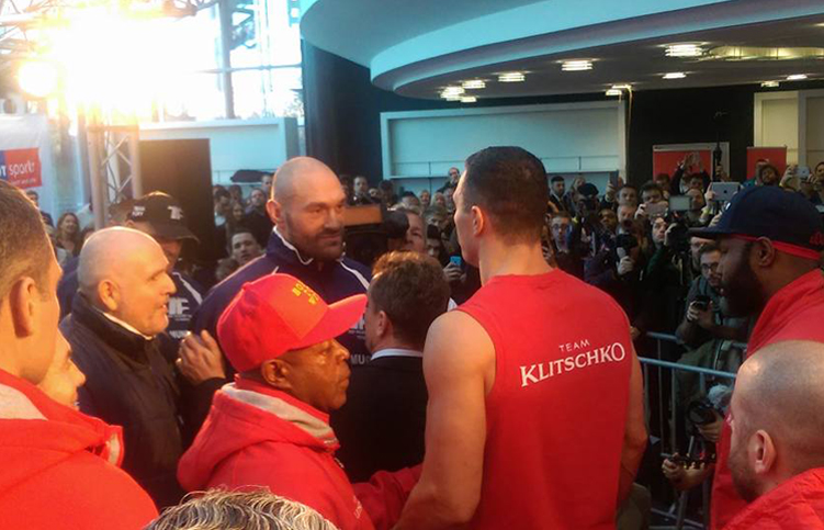 Klitschko vs. Fury: face-to-face / Foto: Jürgen Langos