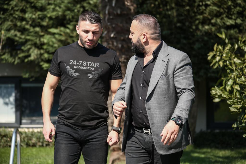 Avni Yildirim und Manager Ahmed Öner
